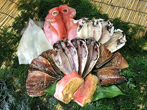 伊豆の干物は山田屋/ひものづくし